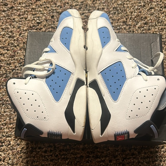Jordan 6s UNC - Picture 4 of 7